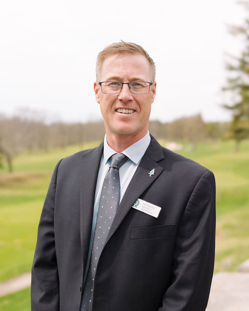 A headshot of Iain Reston, Head Golf Professional.